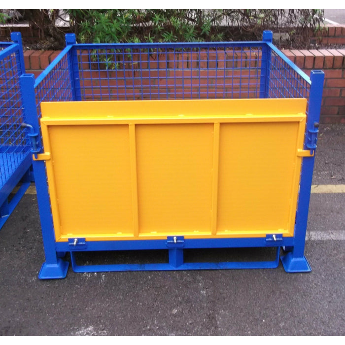 Stackable Stillage with Loading Ramp